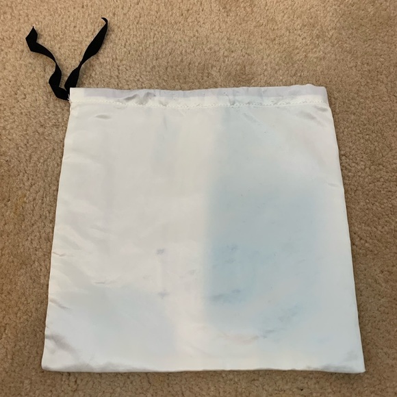 Gucci Dust Bag Small 9.5 x 10 - Picture 2 of 5